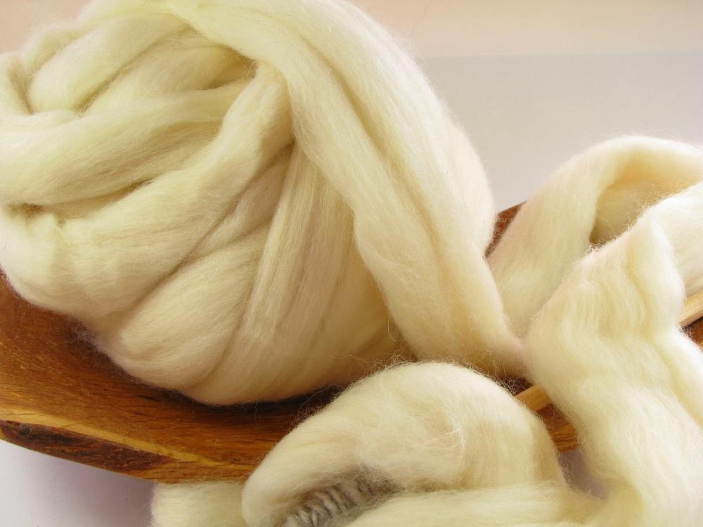 Undyed Corridale Roving Wool Top For Felting Or Spinning B A R E 8