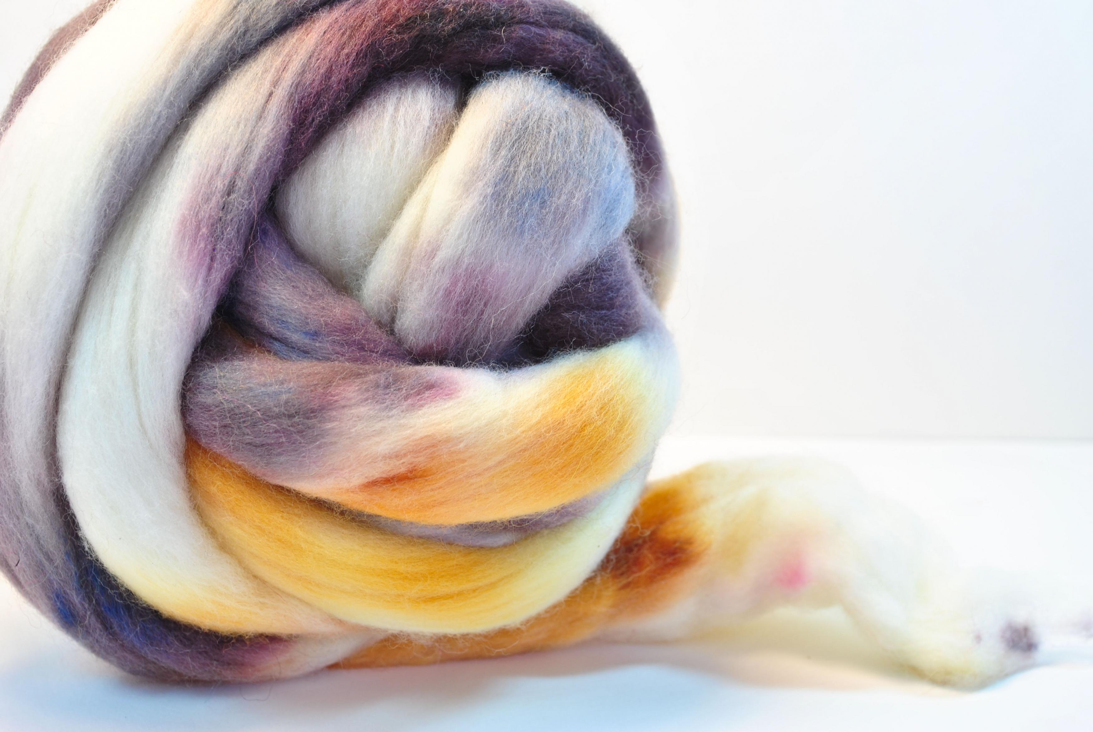 Hand Painted Wool Roving Merino Combed Top 4.1 Oz Danzon on Luulla
